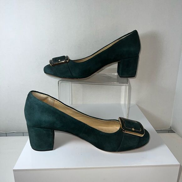 Authentic Like New Clark’s - Picture 2 of 6